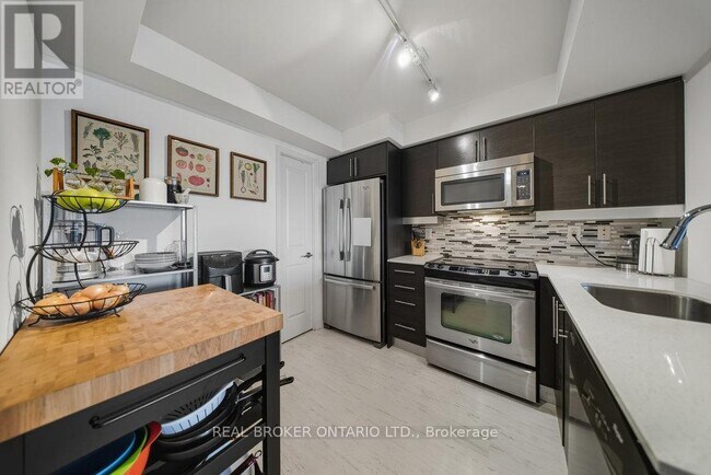 Building Photo - 125 Western Battery Rd