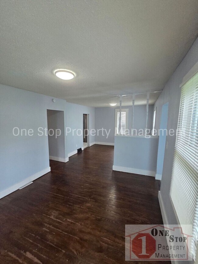 Foto del edificio - Beautiful 4 Bedroom 2 Bathroom in Kansas City!