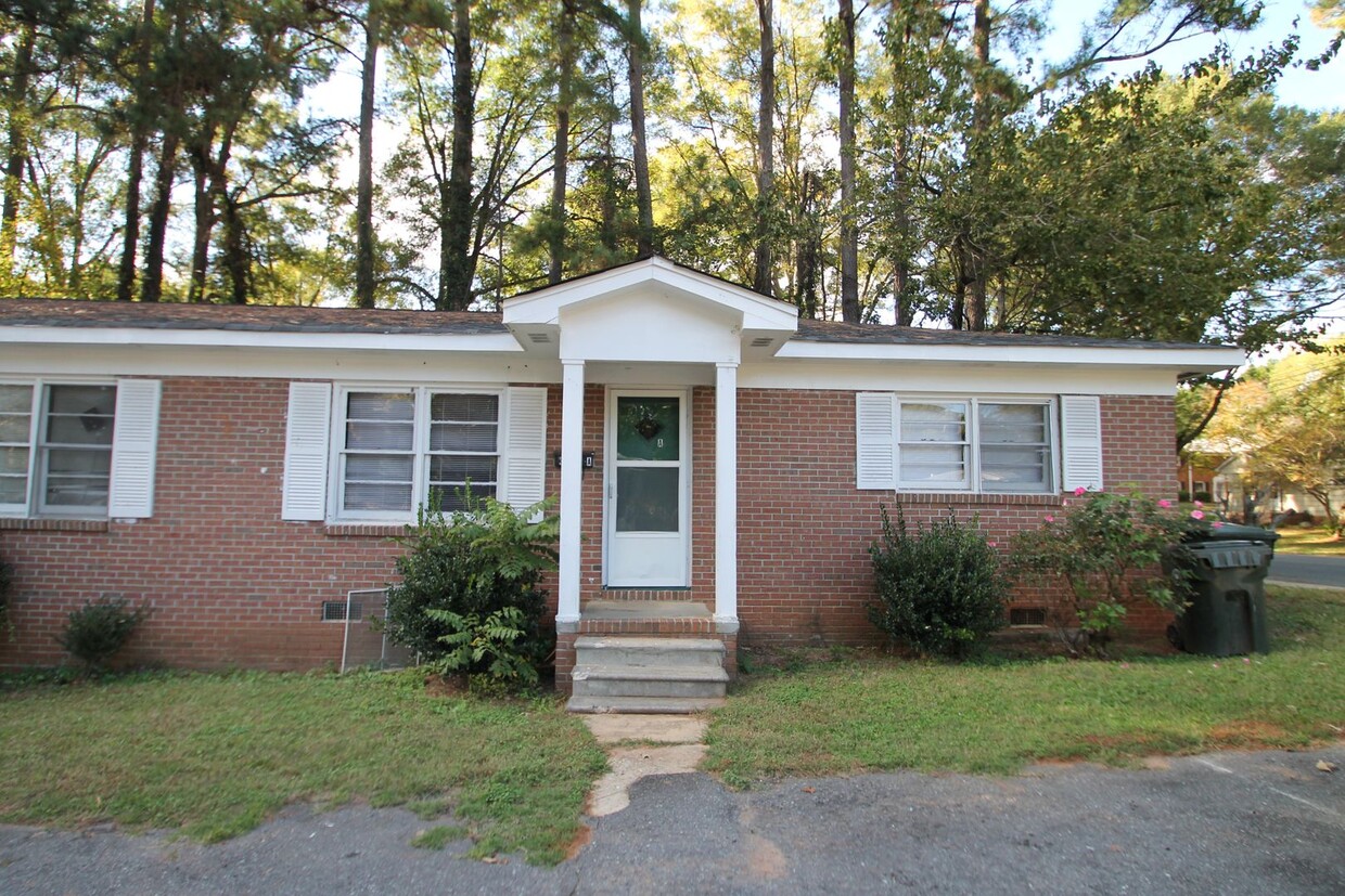 Foto principal - Exclusively offered by MUSE REALTY, LLC