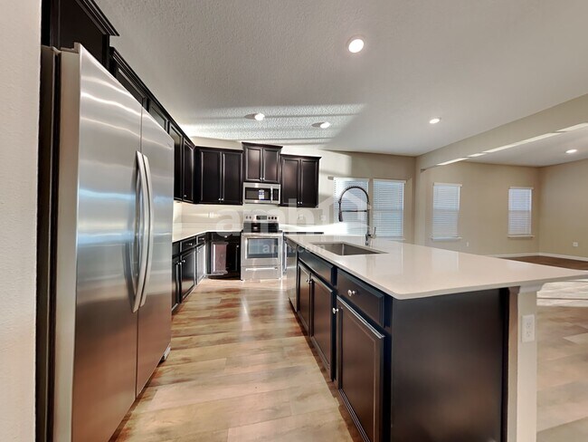 Foto del edificio - 111 Hemlock Point