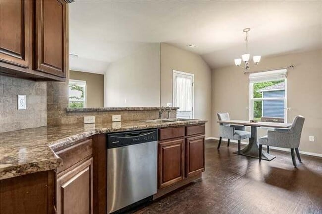 Building Photo - 1214 S Gentle Valley Dr