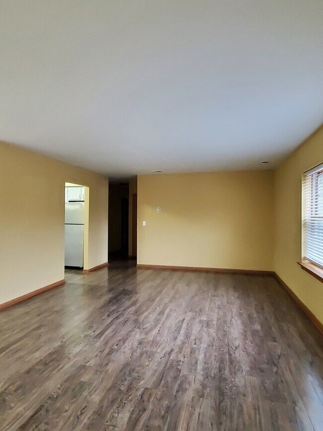 Foto del edificio - 1040 Greenwood Cir