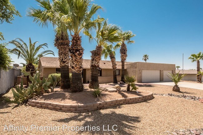 Building Photo - 2170 Donner Dr