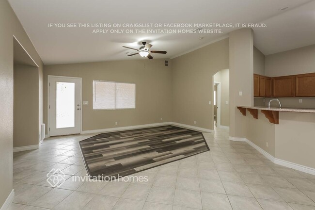 Foto del edificio - 5826 Springmist St
