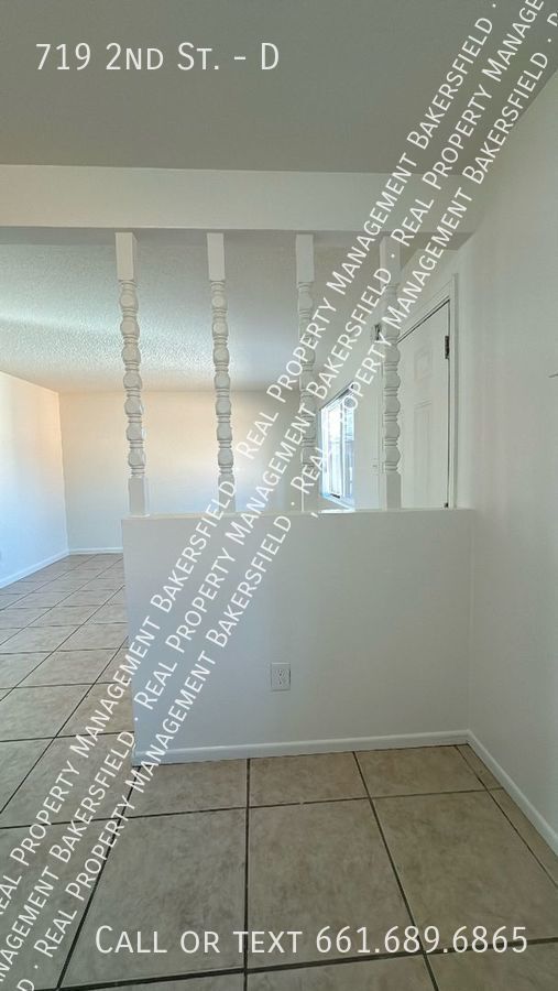 Building Photo - 719 2nd St Unit D - $200 OFF FIRST MONTH'S...