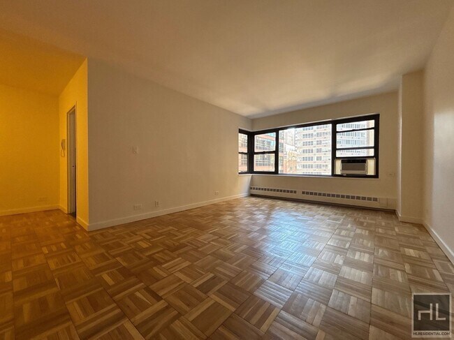 Building Photo - EAST 55 STREET