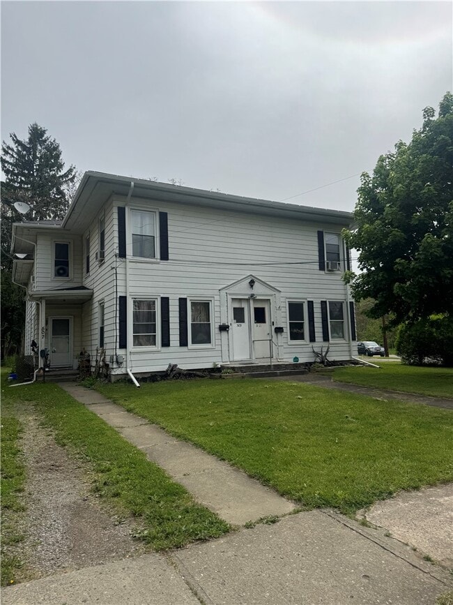 Building Photo - 513 S Main St