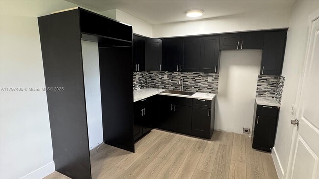 Foto del edificio - 11434 NW 22nd Ave