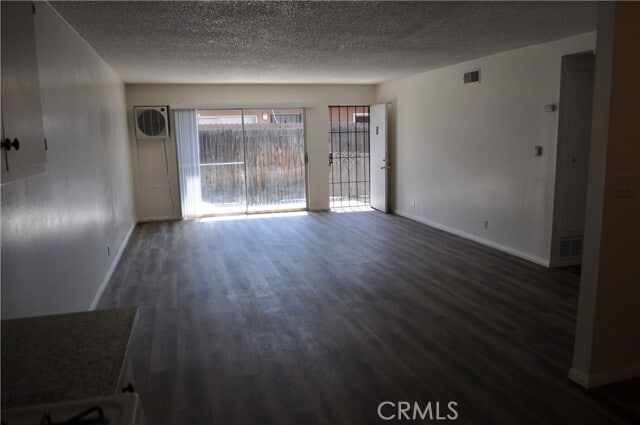Building Photo - 1017 Lombard Dr