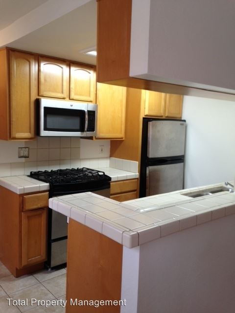 Building Photo - 3338 Herman Ave