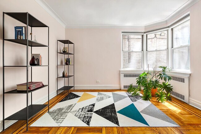 Foto del edificio - 1825 Foster Ave