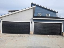 Building Photo - 1506 SW Casuarina Dr