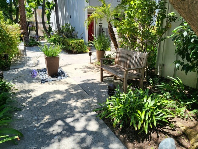 Foto del edificio - 4724 La Villa Marina