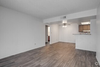 2BR, 2BA - 950SF - Garden Place