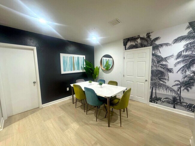 Foto del edificio - 6715 NE Miami Pl