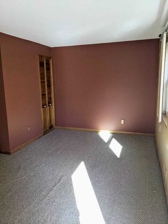 Building Photo - 264 Sandalwood Dr