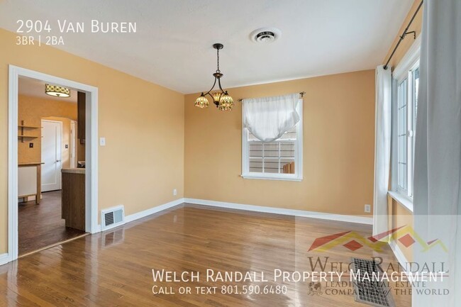 Building Photo - 2904 Van Buren Ave