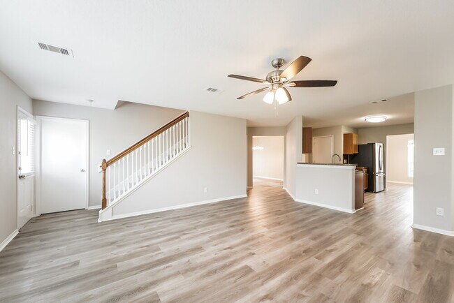 Building Photo - 9816 Lace Flower Way