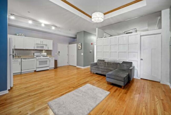 Foto del edificio - 208 W Washington St