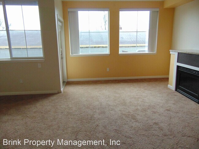 Foto del edificio - Studio, 1 bath House - 225 Logan Ave S  #115