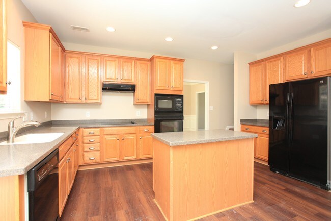Foto del edificio - 1424 Bedlington Dr NW