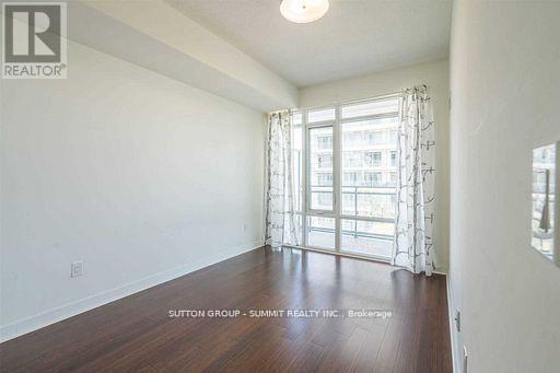 Building Photo - 365 Prince of Wales Dr