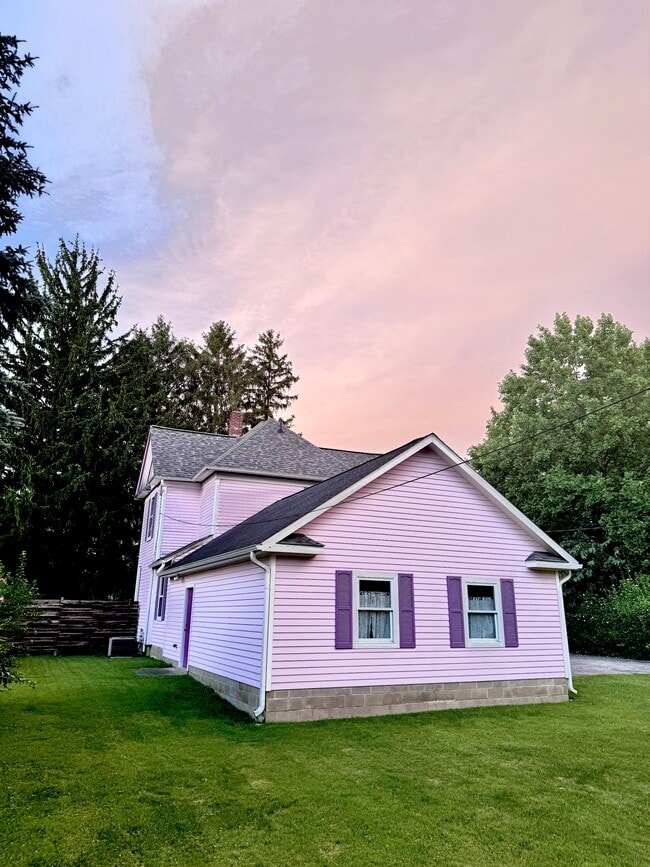 Photo - 1819 Northwestern Ave House