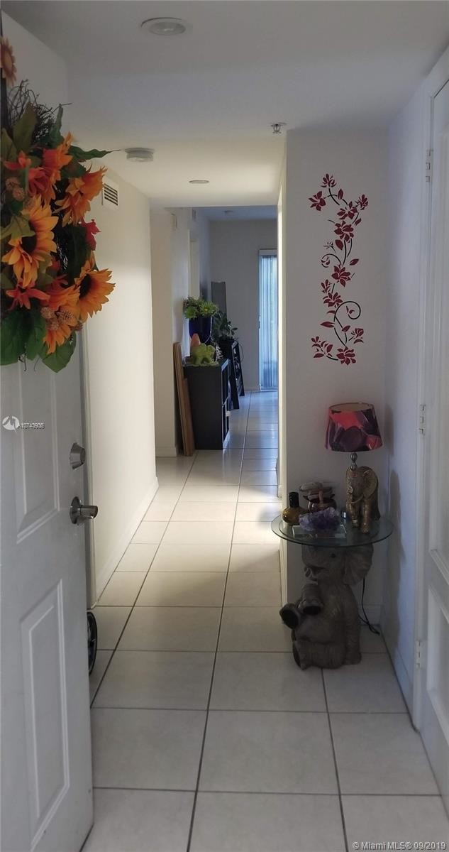 Building Photo - 2536 NW 24th St