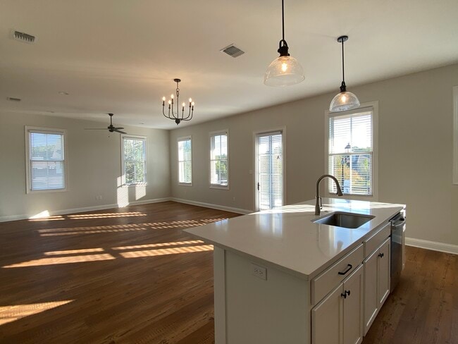 Foto del edificio - 1028 Bridgewater Ave