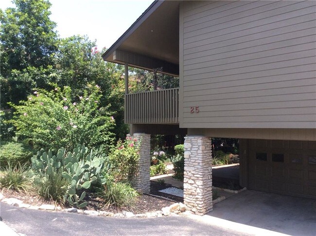 Foto del edificio - 25 Stoney Creek Cove