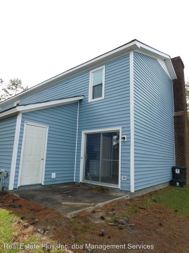Building Photo - 1104 Karen Dr