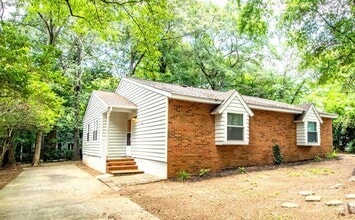 Building Photo - 10718 Blue Heron Dr