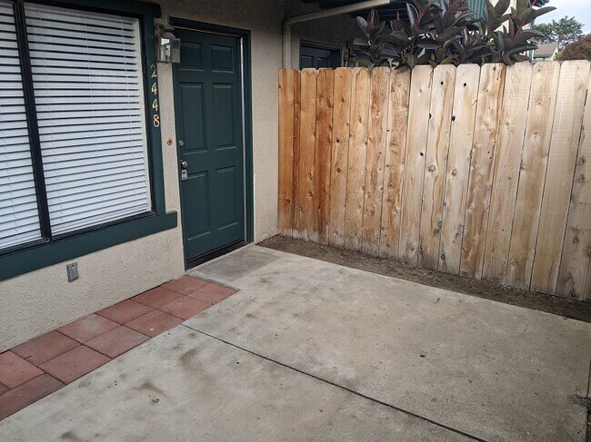 Building Photo - 2448 La Costa Ct