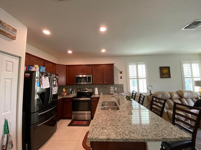 Building Photo - 5295 Ashley River Rd