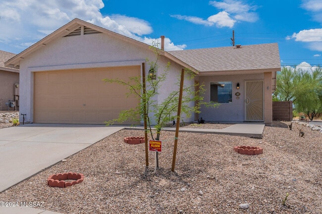 Building Photo - 9746 E Sascha St