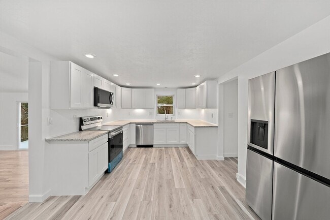 Foto del edificio - 4 Oaken Bucket Ln