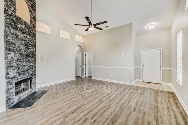 Building Photo - 114 Marigold Dr