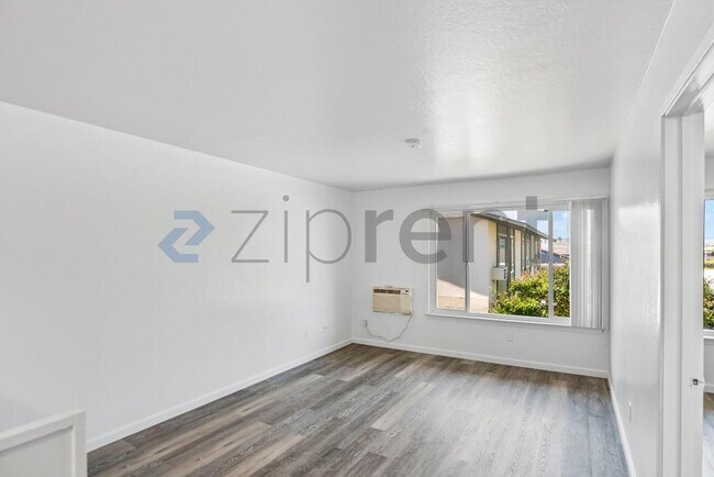Foto del edificio - Unit 206