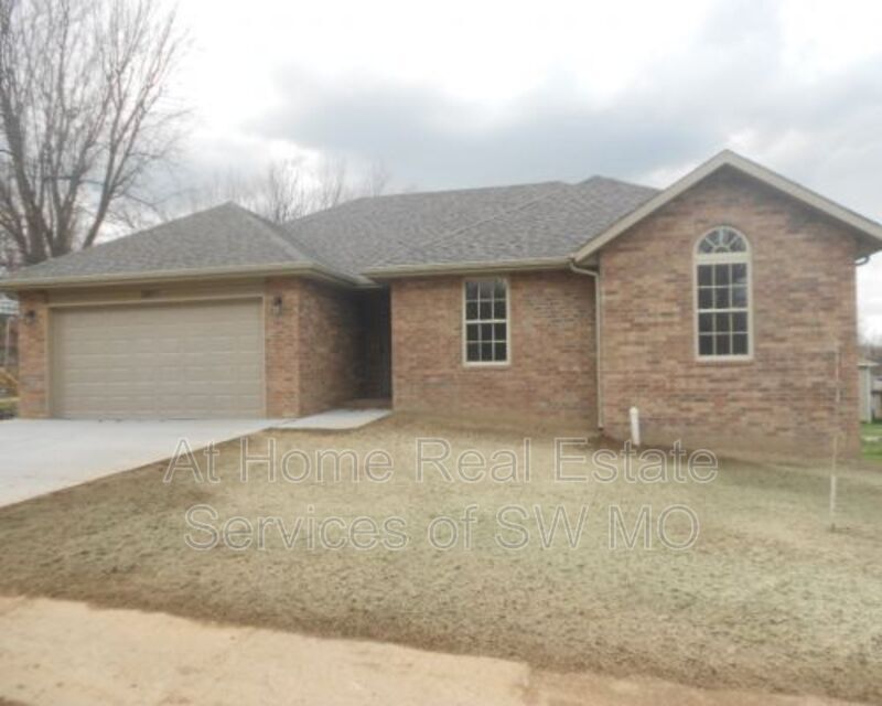 Foto principal - 1040 E Caravan St