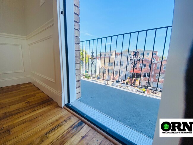 Building Photo - 756 Barbey St