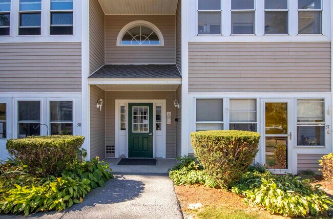 Foto del edificio - 491 Mammoth Rd