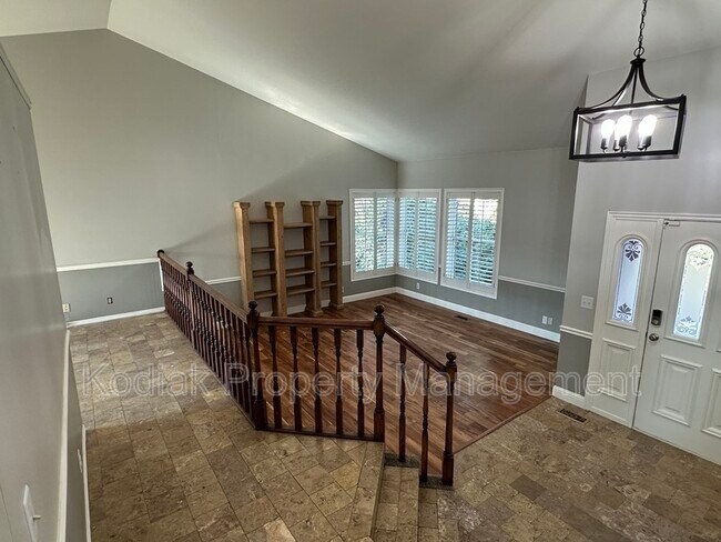 Foto del edificio - 13 N 3100 E