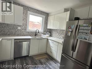 Photo du bâtiment - 770 Fanshawe Park Rd E