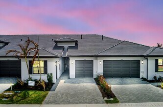 Building Photo - 13528 Starkissed Ln