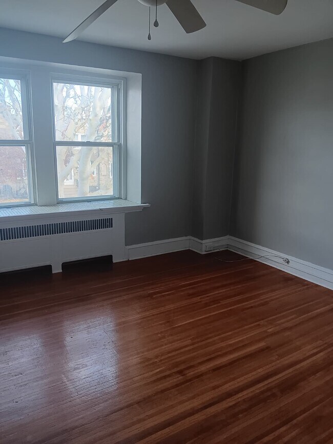 Foto del edificio - 1438 Van Kirk St