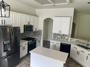 Building Photo - 5523 Waverdale Ct