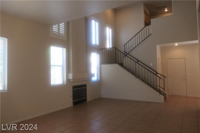 Foto del edificio - 6665 Golden Pond Cir