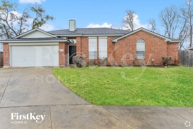 Building Photo - 1026 Palomino Dr