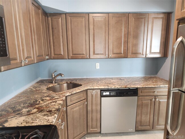 Foto del edificio - 334 Artist Lake Dr