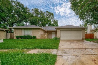 Building Photo - 1126 W Belgravia Dr